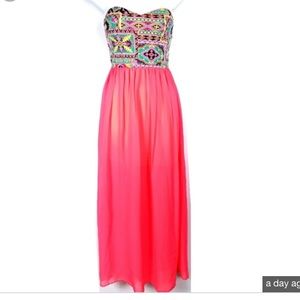 Long strapless dress., boutique